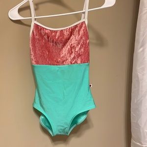 Yumiko Daniella in n-sea and v-blush